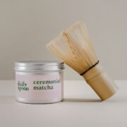 Ceremoninė matcha su šluotele