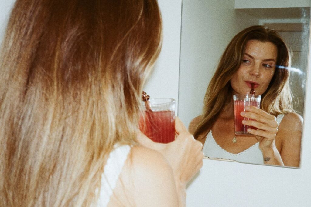 Mergina gerianti plaukų papildą Hair