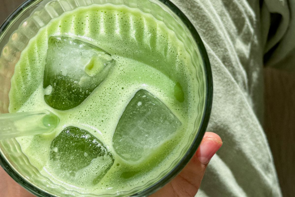 Matcha arbata su ledukais