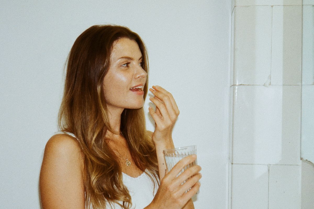 Mergina gerianti maisto papildus