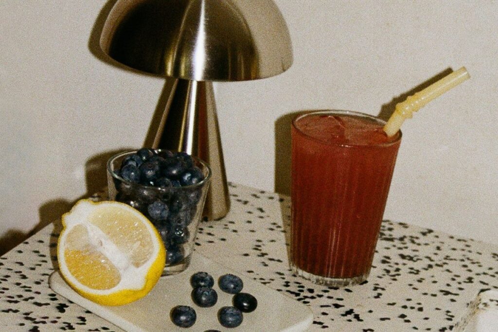 Blueberry lemonade for strong hair and nails